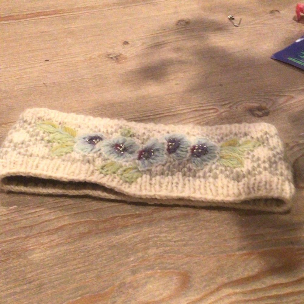Sundance Cream Floral Knit Headband